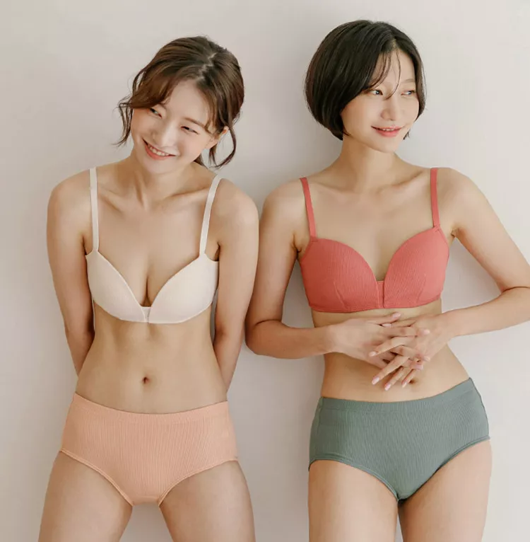 广东枫华婷服饰有限公司 | Guangdong Fenghuating Clothing Co., Ltd.
